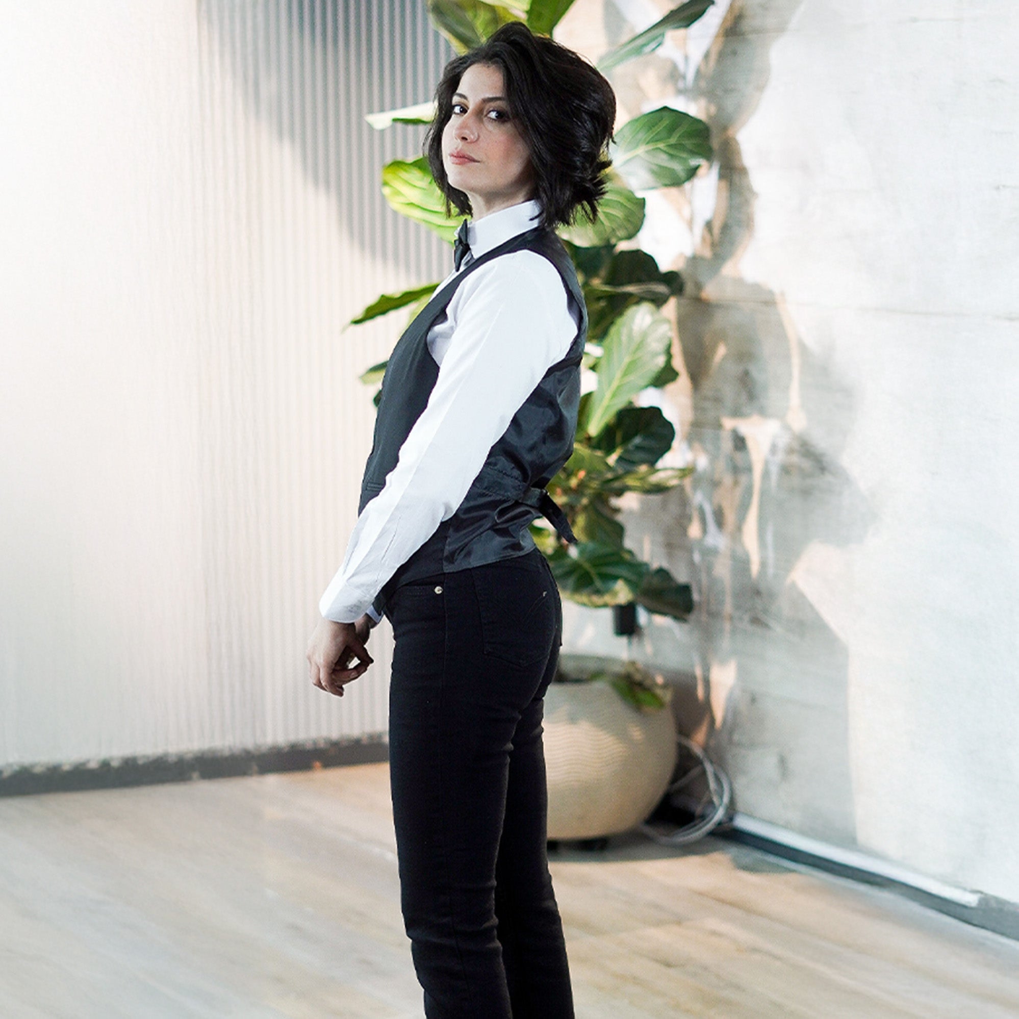 Combo Oxford Shirt + Pants + Black Vest + Bow Tie - Women